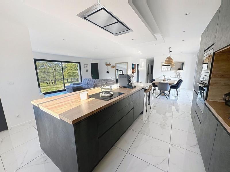 Maison - 149 m² - 4 pièces