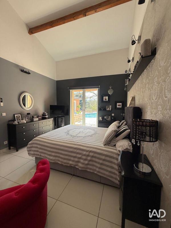 Maison - 200 m² - 7 pièces