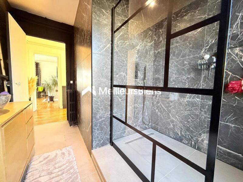 Appartement - 90 m² - 4 pièces