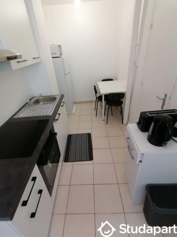 Chambre - 13 m² - 1 pièce