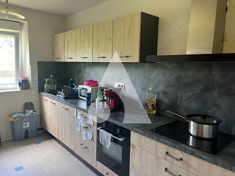 Maison - 188 m² - 8 pièces