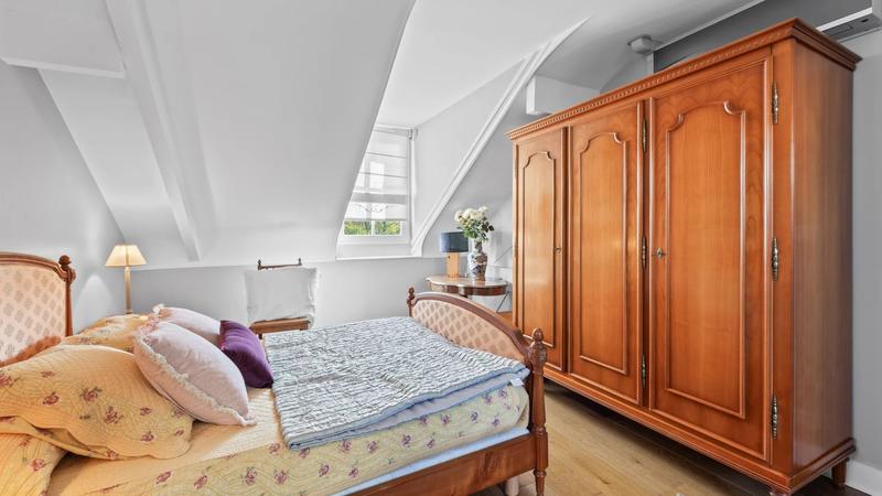 Villa - 300 m² - 10 pièces