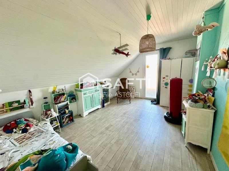 Maison - 147 m² - 5 pièces