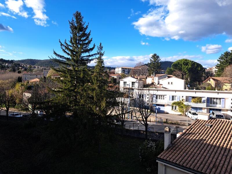 Appartement - 57 m² - 3 pièces