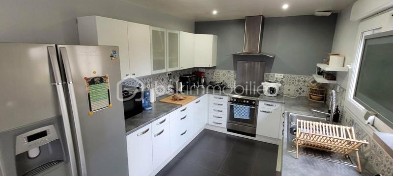 Maison - 170 m² - 8 pièces