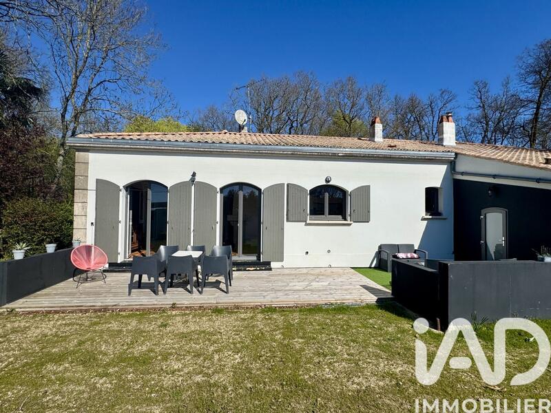 Maison - 184 m² - 6 pièces
