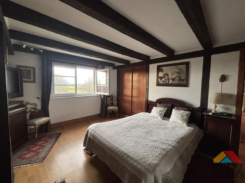 Maison - 266 m² - 8 pièces