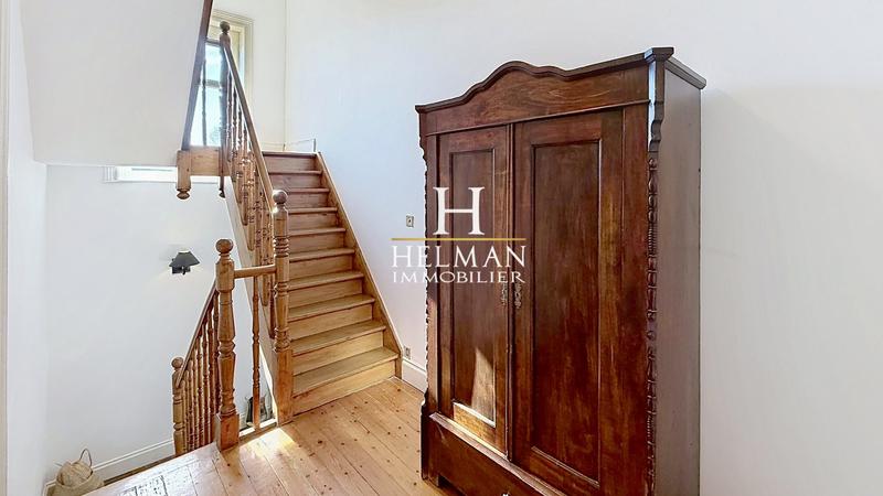 Maison - 165 m² - 7 pièces