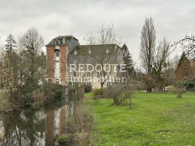 Maison - 320 m² - 10 pièces