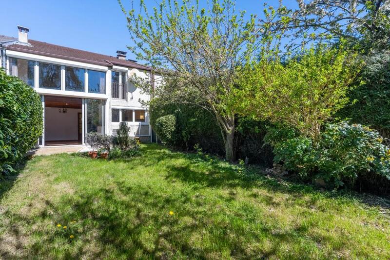 Maison - 107 m² - 5 pièces