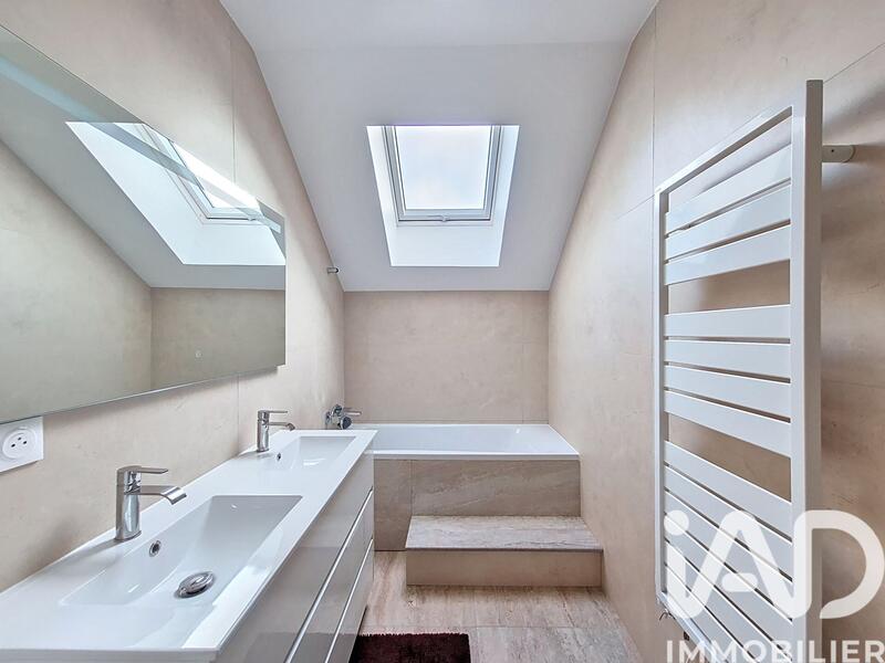 Maison de maîtres - 145 m² - 6 pièces