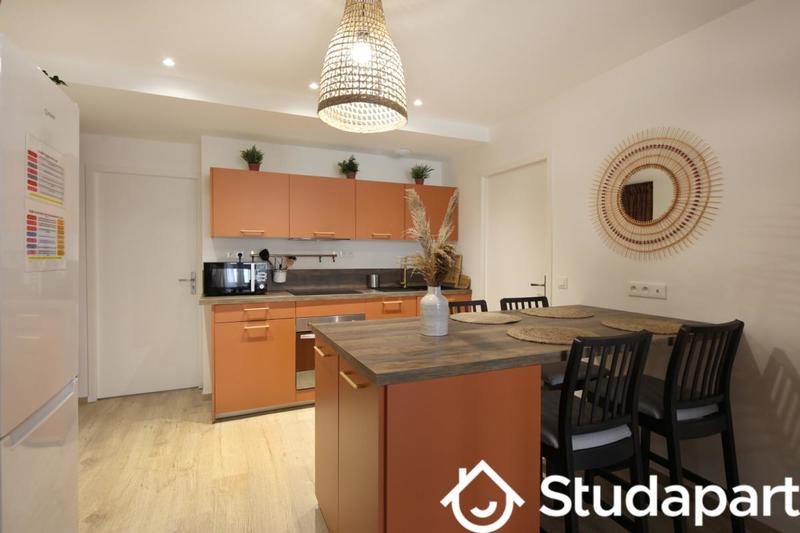 Chambre - 10 m² - 1 pièce