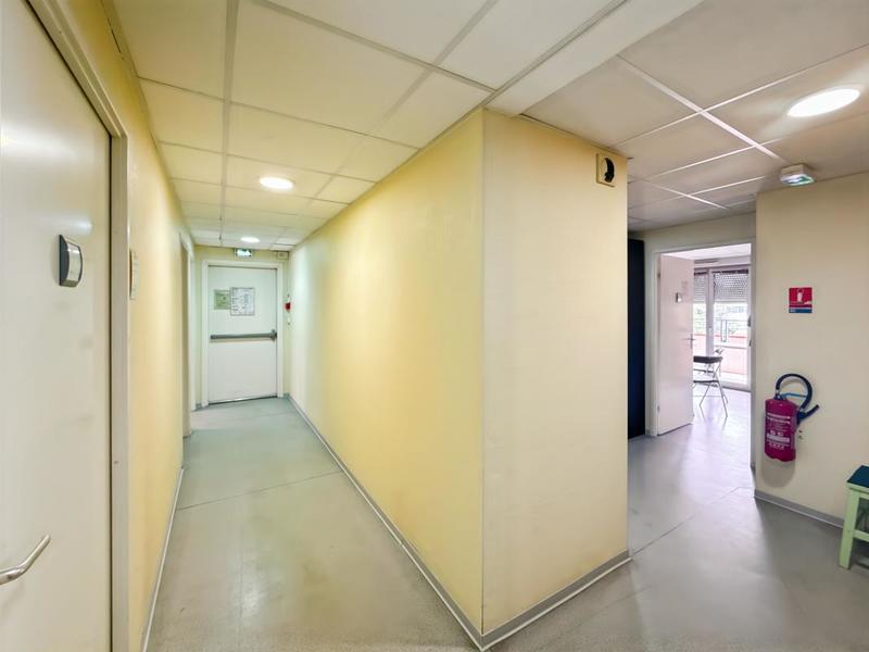 Bureau - 425 m²
