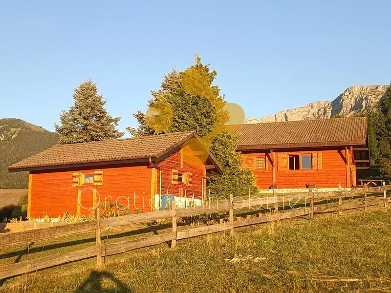 Maison - 90 m² - 4 pièces