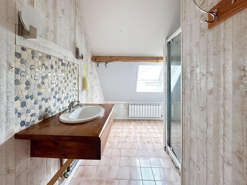 Maison - 196 m² - 8 pièces