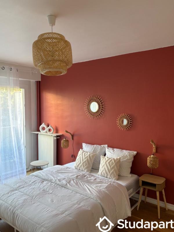 Chambre - 11 m² - 1 pièce