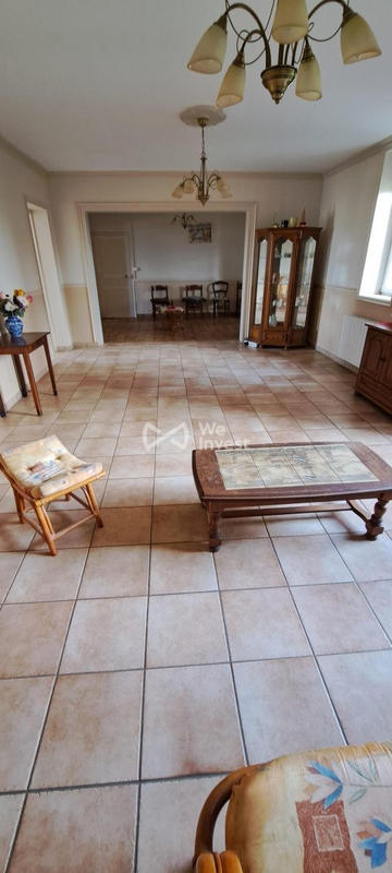 Maison - 196 m² - 8 pièces