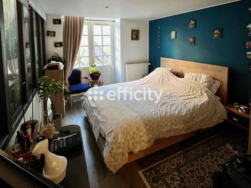 Appartement - 90 m² - 5 pièces