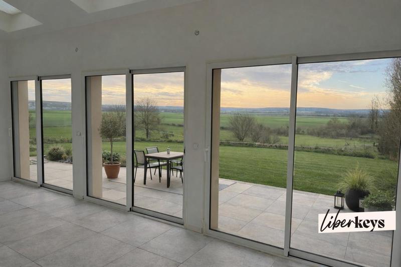 Maison - 110 m² - 5 pièces