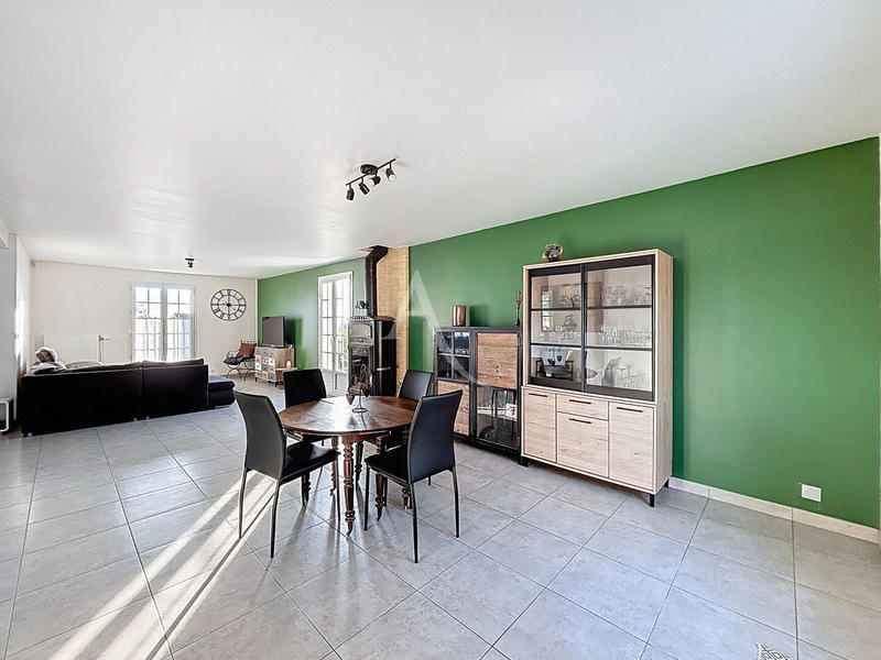 Maison - 145 m² - 6 pièces