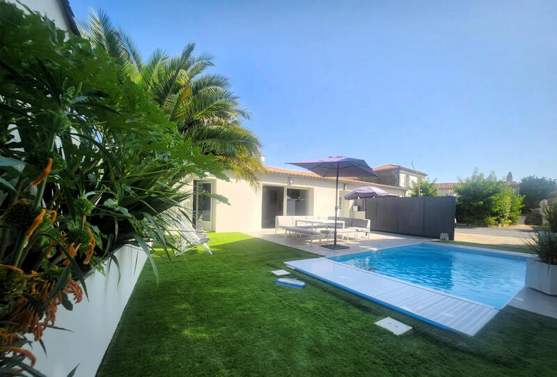 Maison traditionnelle - 156 m² - 5 pièces