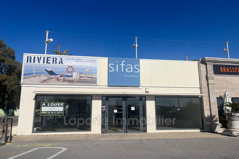 Local commercial - 670 m²