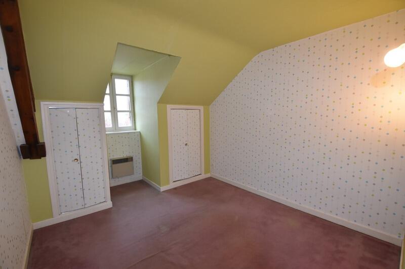 Maison - 144 m² - 7 pièces