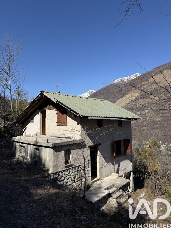 Maison - 85 m² - 5 pièces