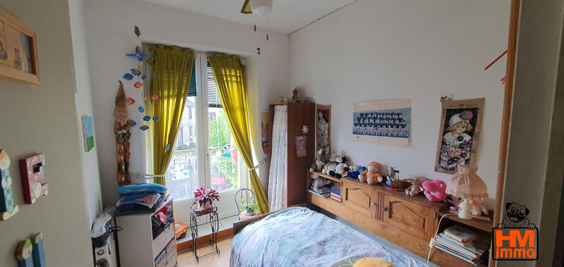 Maison - 218 m² - 9 pièces