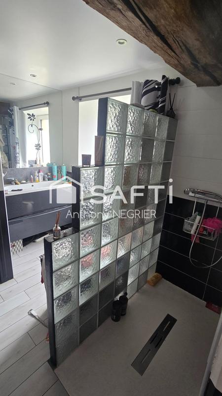 Maison - 163 m² - 6 pièces