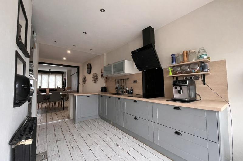 Maison - 154 m² - 6 pièces