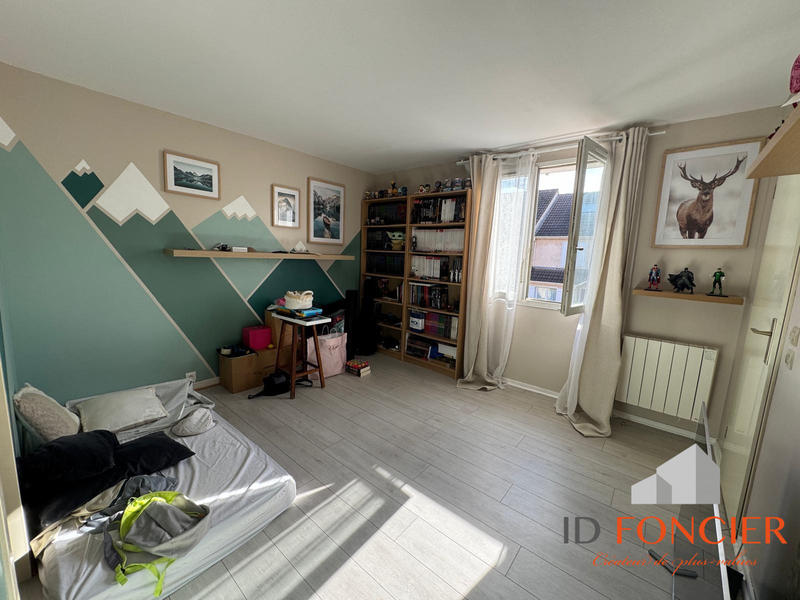 Maison - 97 m² - 5 pièces