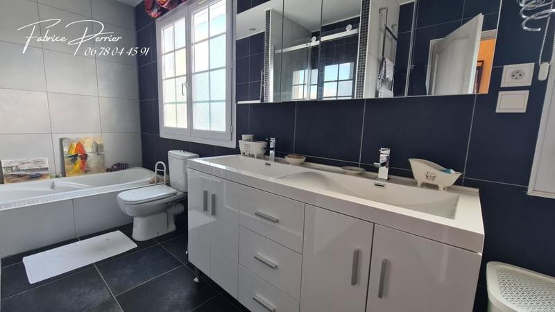 Maison - 147 m² - 6 pièces