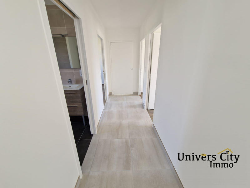 Maison - 105 m² - 4 pièces