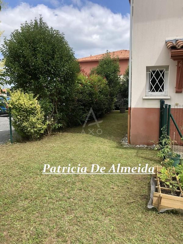 Maison jumelée - 92 m² - 4 pièces