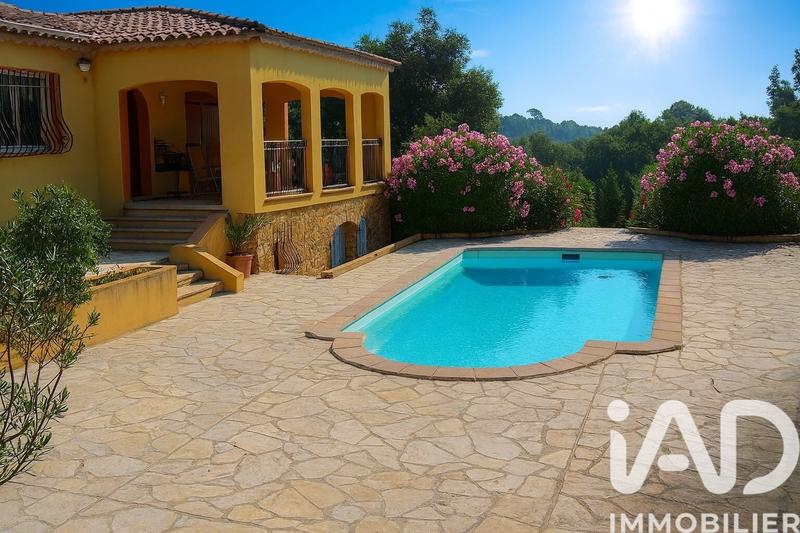 Maison - 332 m² - 10 pièces