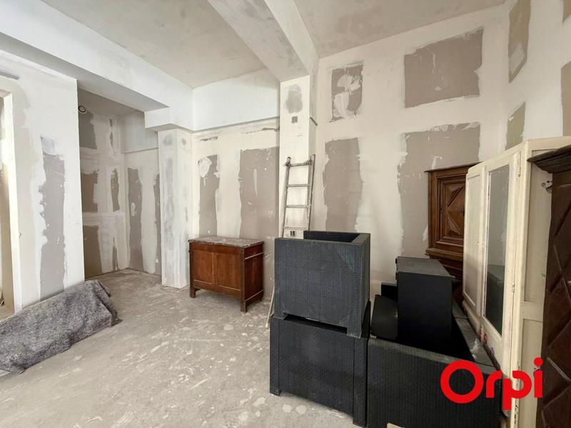 Maison - 236 m² - 6 pièces