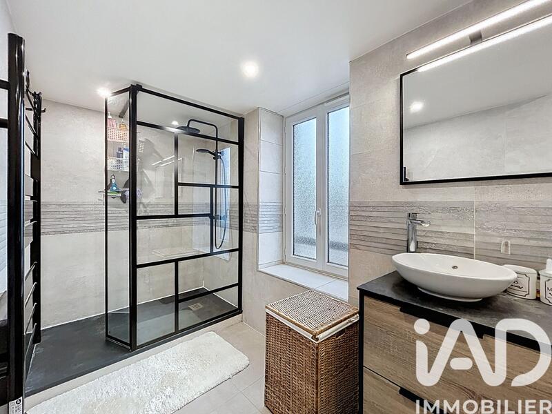 Appartement - 82 m² - 5 pièces