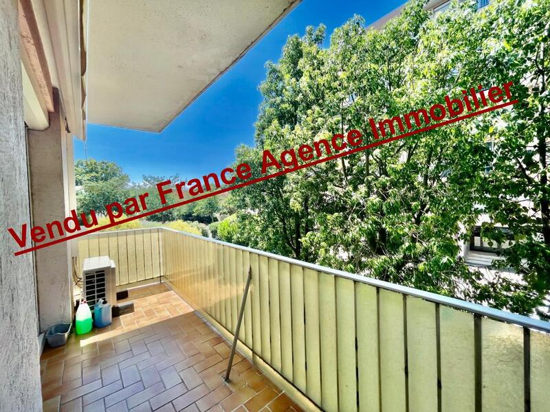 Appartement ancien - 44 m² - 2 pièces