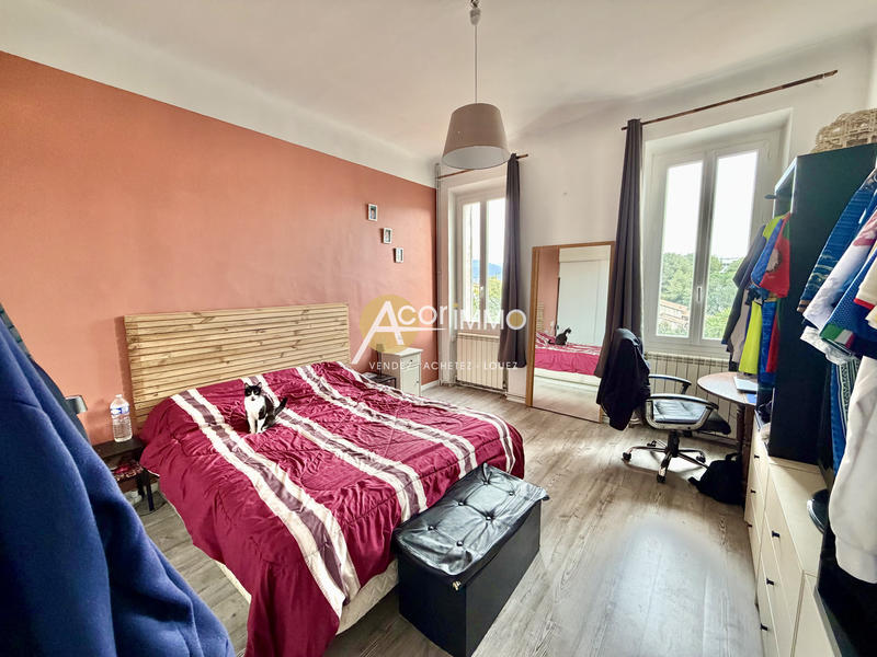 Maison - 172 m² - 8 pièces