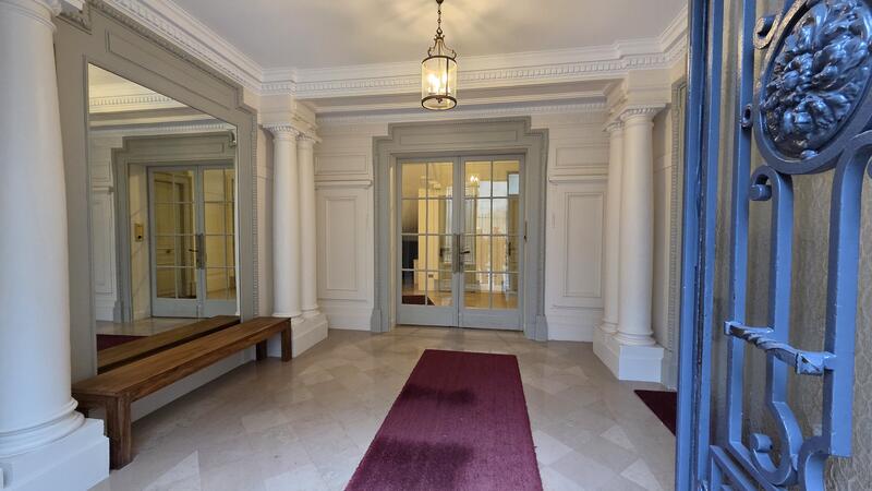 Local commercial - 135 m² - 5 pièces