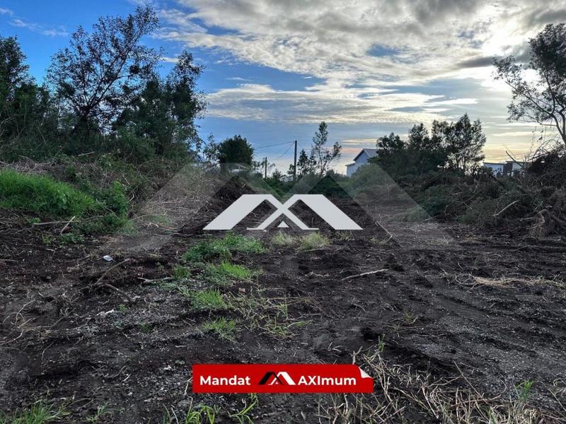 Terrain constructible - 2 275 m²