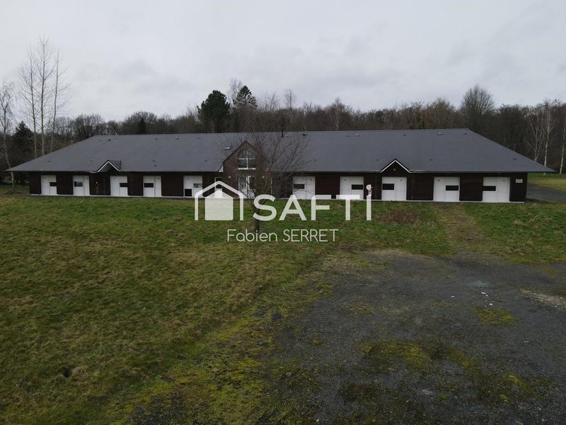 Local commercial - 1 485 m² - 35 pièces