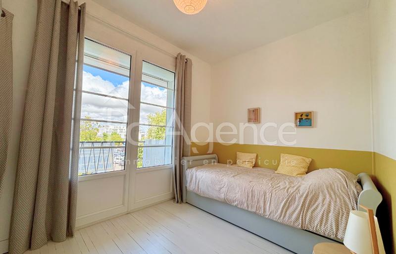 Appartement - 77 m² - 4 pièces