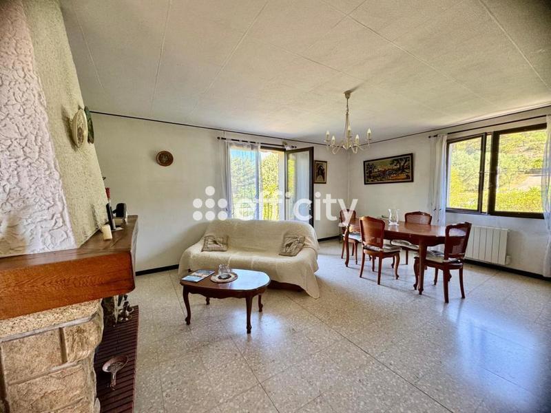 Maison - 125 m² - 7 pièces