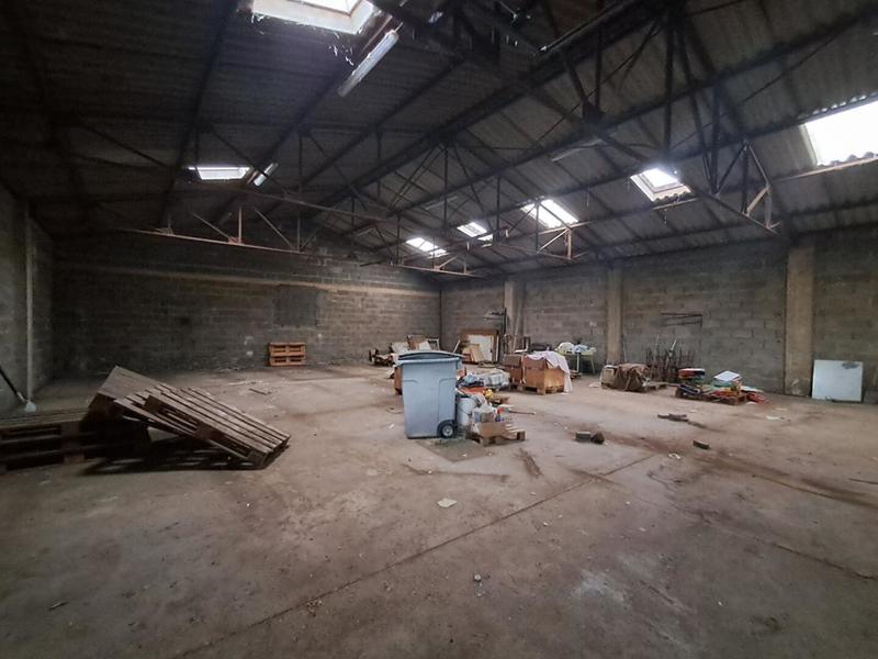 Parking / Garage - 540 m²