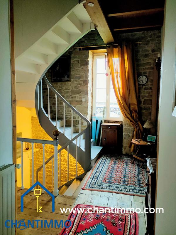 Maison ancienne - 181 m² - 6 pièces