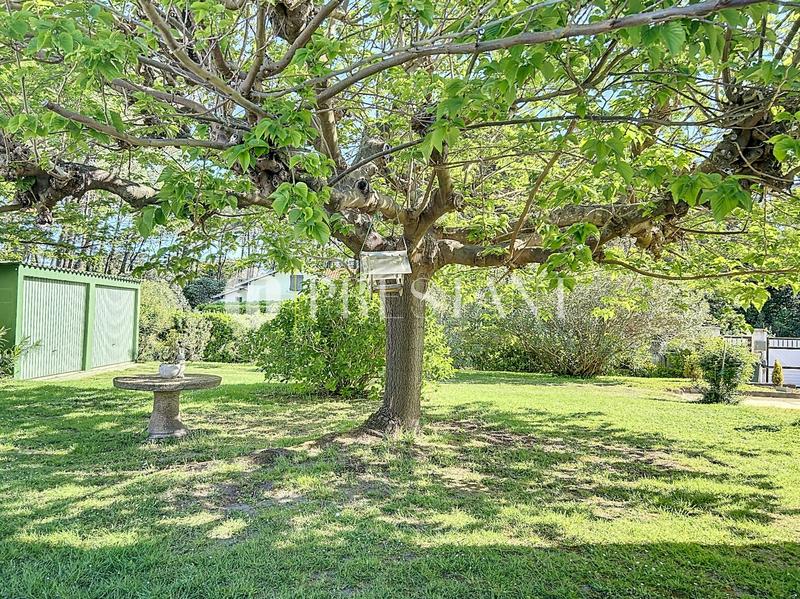 Maison - 254 m² - 8 pièces