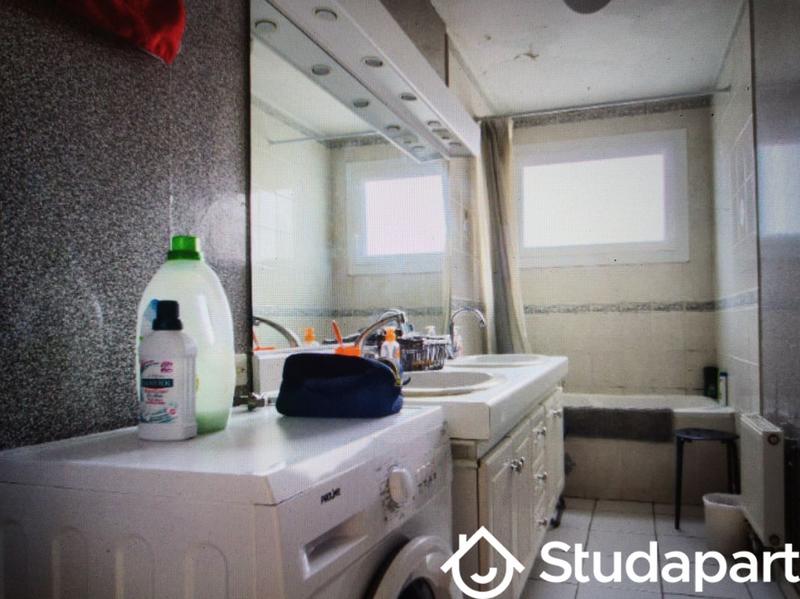 Chambre - 15 m² - 1 pièce