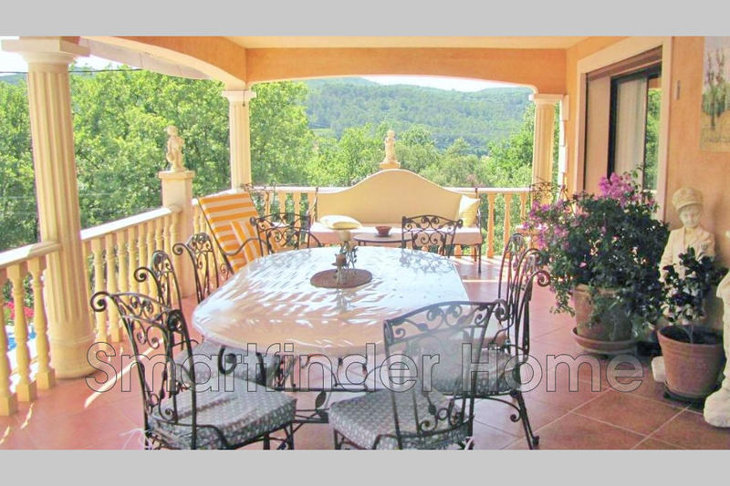 Maison - 272 m² - 8 pièces